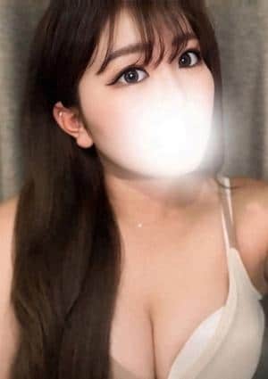 HUNDRED（ハンドレッド）日本橋 上田　はるね