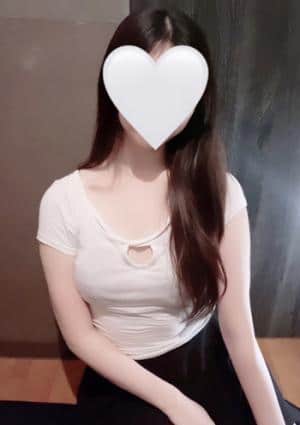 Agu（アグ） 宇佐美　えま