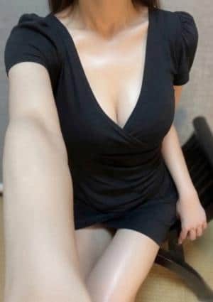 Agu（アグ） 夏芽　みさ