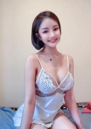 ピンクガール えら