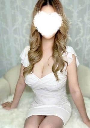 LUXY（ラグジー）日本橋店 ちひろ