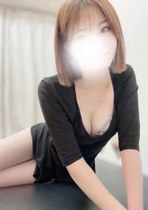 Cucue（きゅきゅ）栄・伏見店 みさき