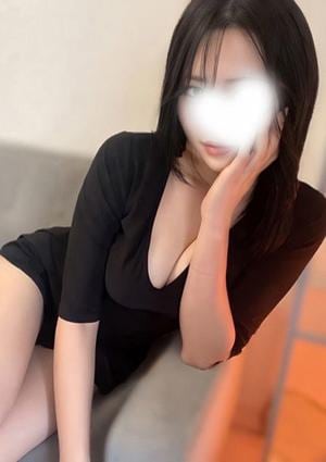 Cucue（きゅきゅ）金山 ひびき