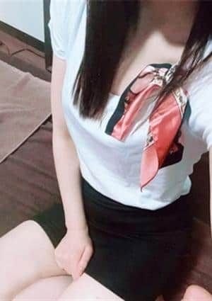 CREA 小林ほのか