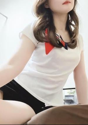 CREA 椿しいな
