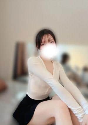 B-QINS（ビークインズ）自由が丘店 鈴音