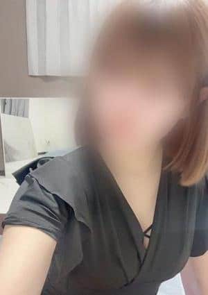 妻色兼美 苫小牧店 新人うみ