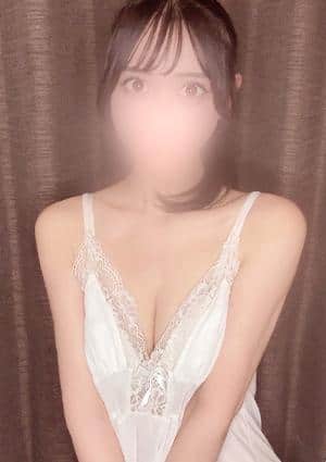 Uroom Beyond（ビヨンド） 上野店 小林ひな