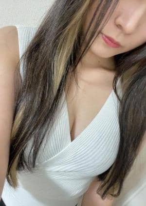 グロッシー みれい
