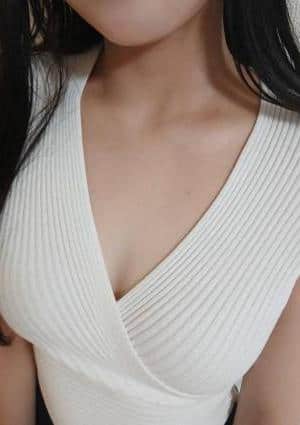 グロッシー ねる