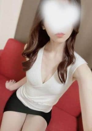 新大阪・西中島メンズエステAlivie（アリビエ） 水瀬　えれな