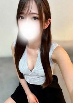 Chloe 深田ひな