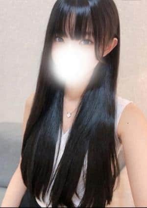 Chloe 桐谷ゆら
