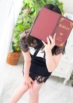 HOWEVER（ハウエバー） さな