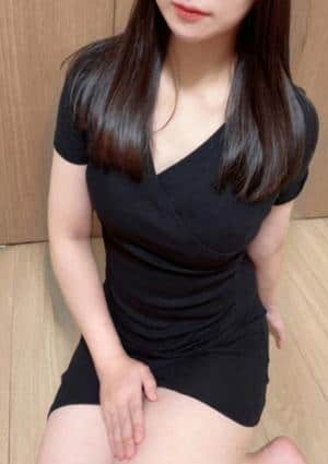 庵（いおり） 結乃　愛