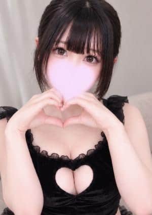 クリームソーダ 紅羽うゆ
