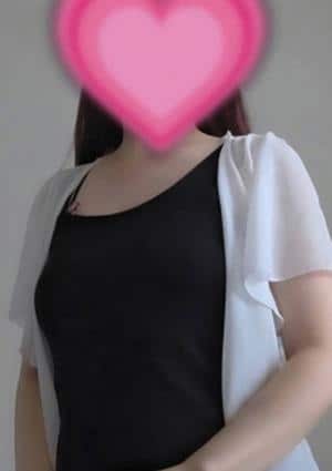 Mrs. coquettish（ミセスコケティッシュ） りな