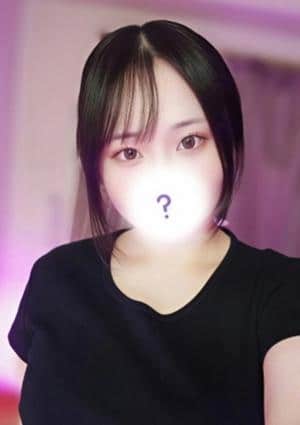 LEON（レオン） 桃村