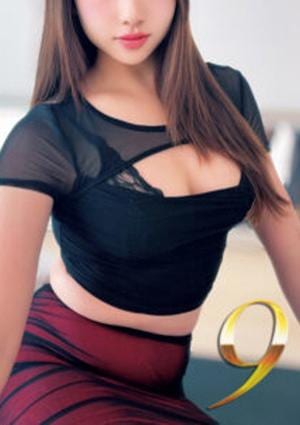Number9（ナンバーナイン） 亜美