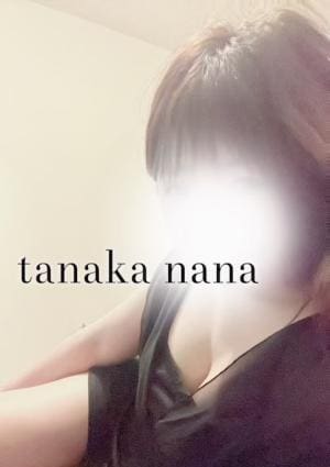 月のリゾート 田中なな
