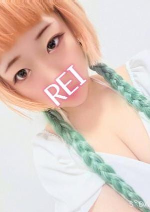 らららランド関内店・伊勢佐木長者町店 新人れい