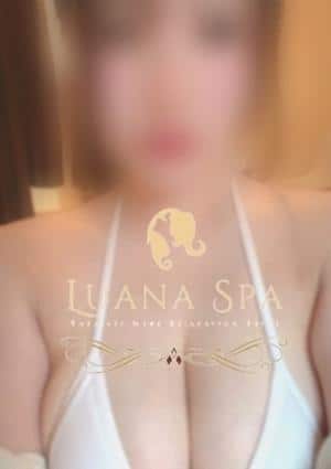 LUANA SPA（ルアナスパ） まこ