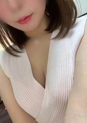 エステティシャンの彼女 ユリナ