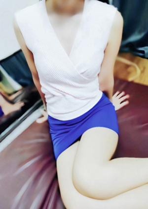 エステティシャンの彼女 うみ