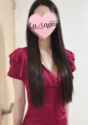Lu.Angea（ル･アンジア） 百桃【もも】