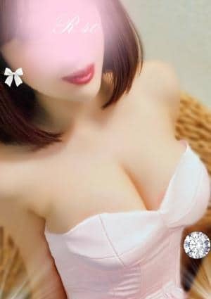 R40（アールフォーティー） ゆきな