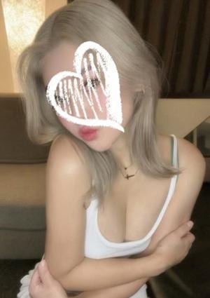 Galaxy NAGOYA（ギャラクシー名古屋）伏見ルーム らら