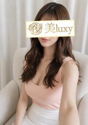 美LUXY 七海まりな