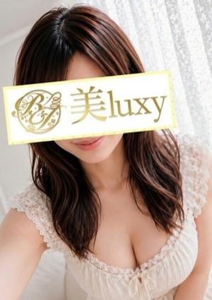 美LUXY 前川みこ