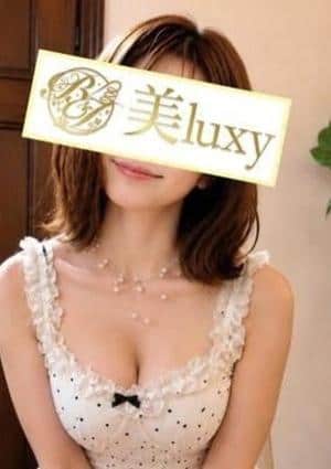 美LUXY 白石もも