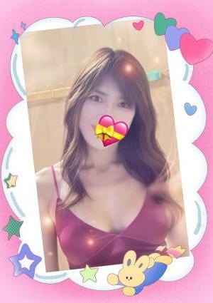 モモハニー エミ