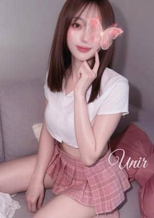 unir（ユニル） 吉岡なこ
