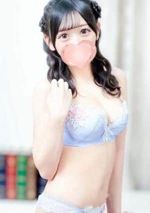 Eden（エデン） しゅり【可愛すぎるGカップ♡色白セラピ】