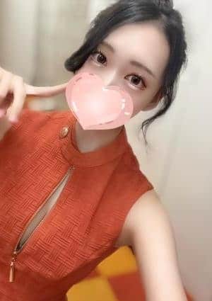 Eden（エデン） りな【依存注意♡吸い付く白肌】