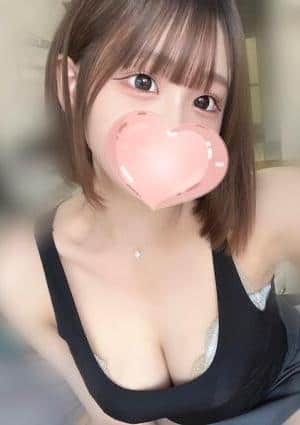 Eden（エデン） ななせ【完敗の可愛さ♡脳溶かすマシュマロ白肌】