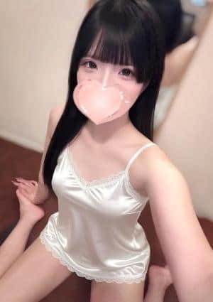 Eden（エデン） うい【究極の癒し♡理性を奪う近距離接客】