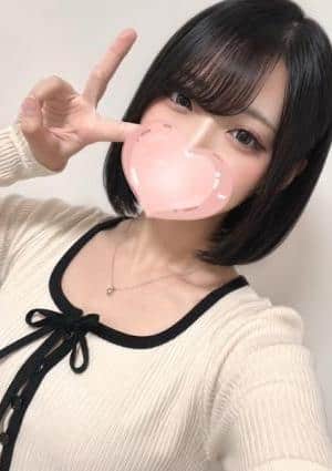 Eden（エデン） みう【小柄甘かわ♡目を惹く癒し系】