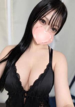 Eden（エデン） りさ【甘く香る色気♡魅惑の美女】