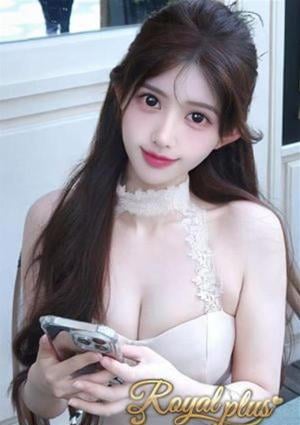 royal plus れいか