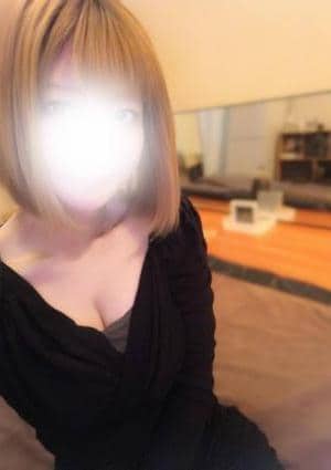 P-パラ京都店 烏丸御池ルーム・西院ルーム しいな