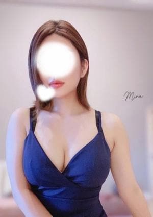極SPA梅田ルーム みな