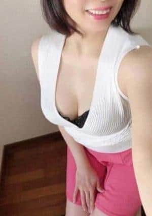 カルーアミルク♡ 愛沢えり