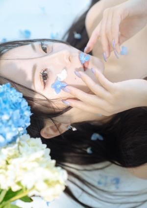 クイーンズコレクション 月見桃菜