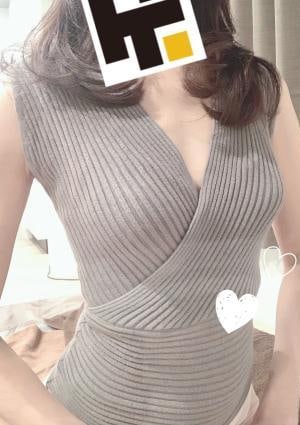 激安の殿堂！お姉さまホーテ♡ 銀座ルーム りら