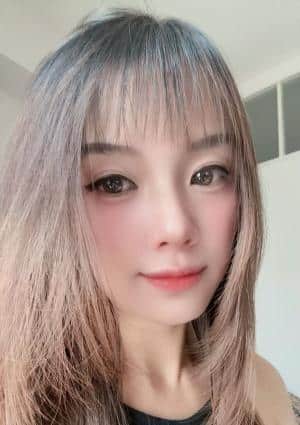 心桜（こころん） 新人ひとみ