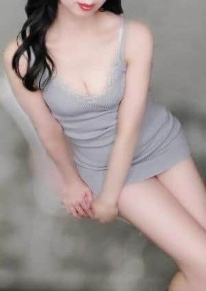 Eden浜松店 れいら【美人すぎるセラピ♡プロの施術】